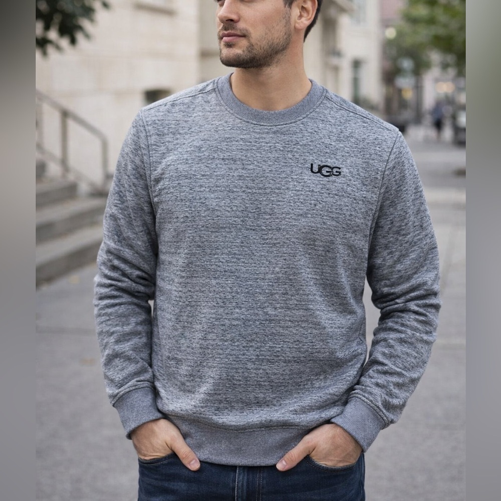 UGG men’s Nyles Long Sleeve Fleece crewneck pull over sweatshirt gray size large